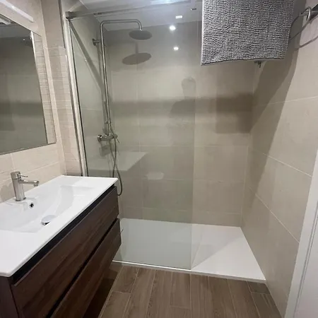 Moderno Centrico Con Piscina Y Parking Appartement